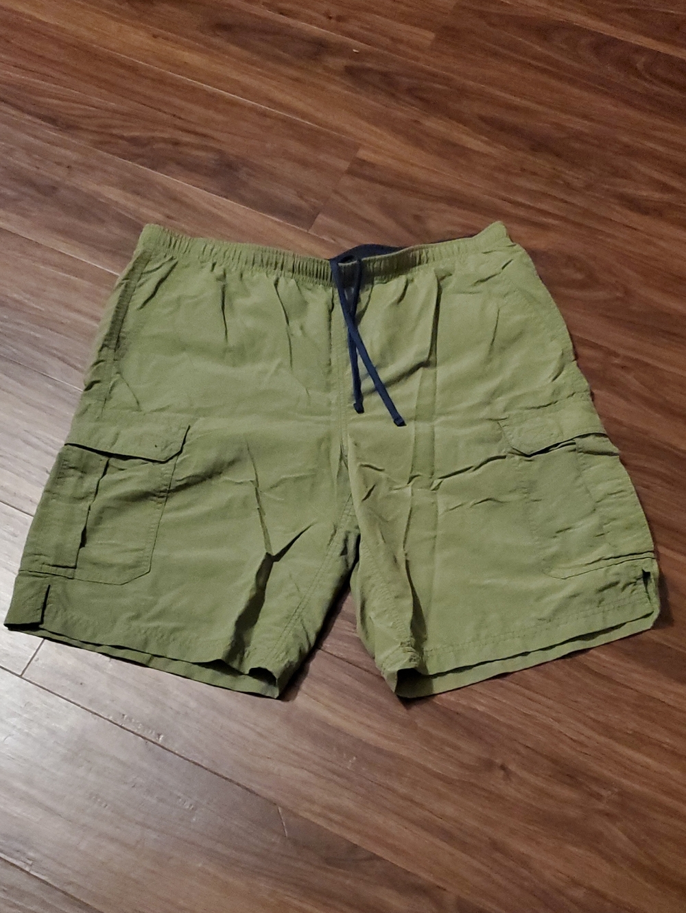 L.L. Bean Olive Green Men's Cargo Shorts